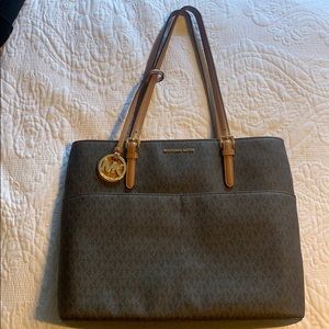 Michael Kors tote